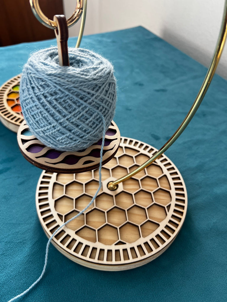 Lemonwood Original Yarn Minder Minder